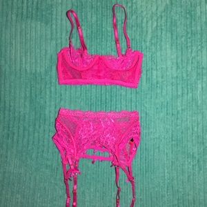 BRAND NEW FashionNova hot pink lingerie set 💕😍
